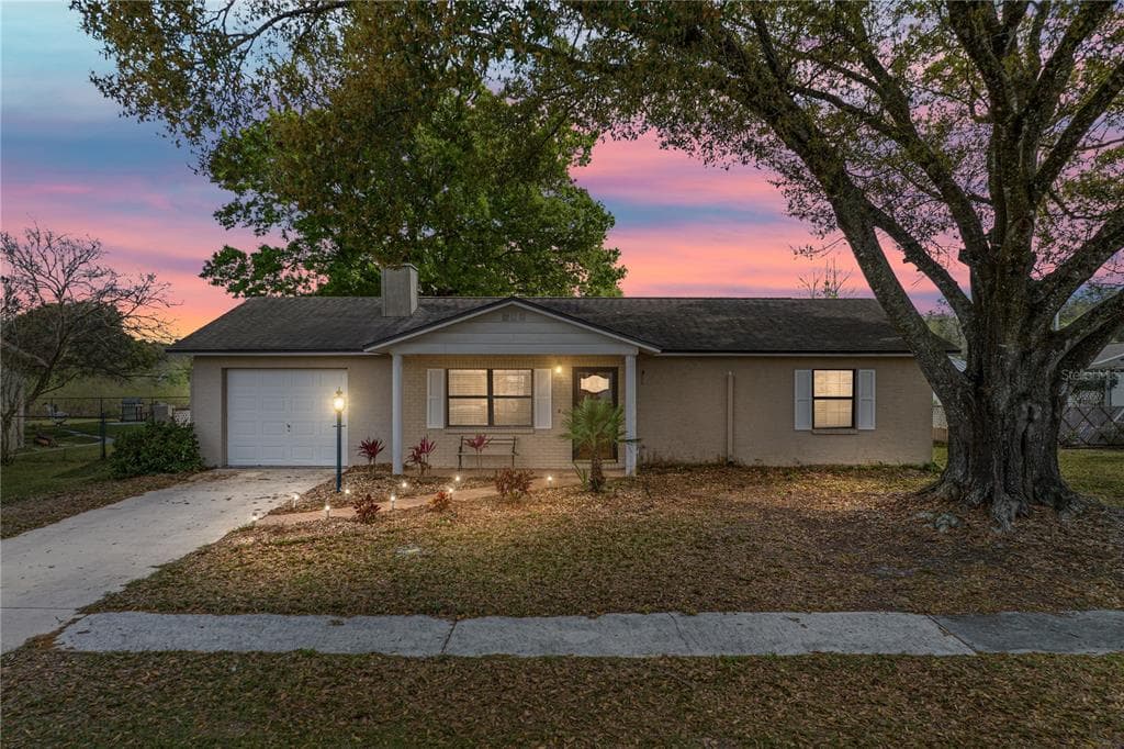 7144 ASHLAND DRIVE ZEPHYRHILLS, FL 33540