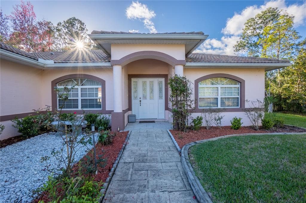 4 ROXANNE LANE PALM COAST, FL 32164