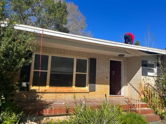125 SIOBHAN AVENUE TAMPA, FL 33613