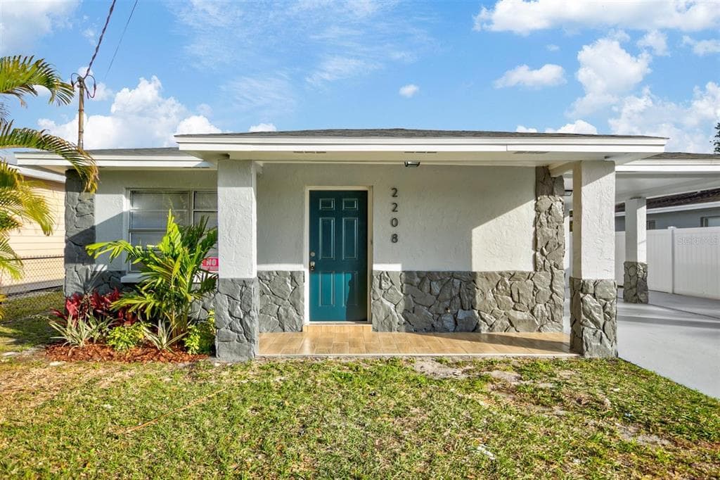 2208 HARPER STREET TAMPA, FL 33605