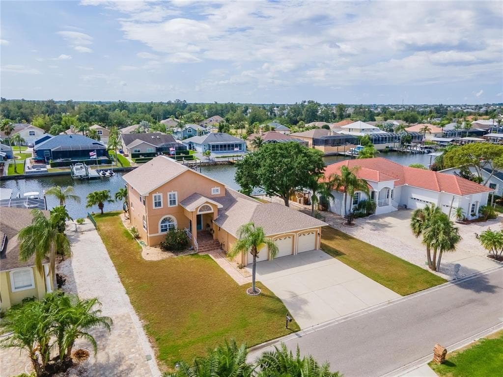 830 GOLF ISLAND DRIVE