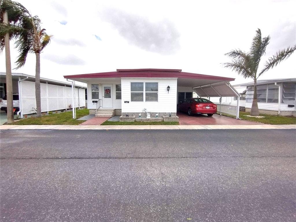 82252 3RD AVENUE N UNIT 252 PINELLAS PARK, FL 33781