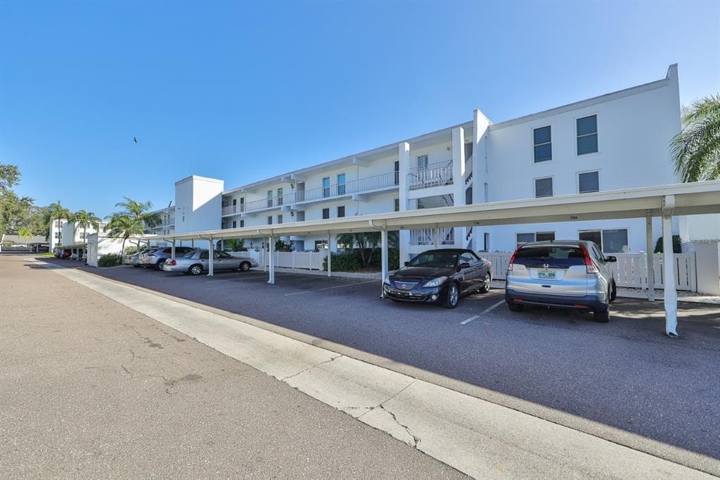 1655 S HIGHLAND AVENUE UNIT J196 CLEARWATER, FL 33756