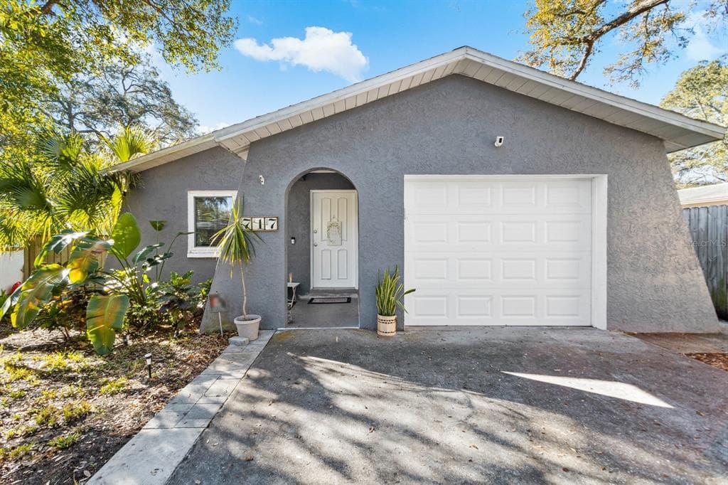 717 6TH AVENUE NE LARGO, FL 33770