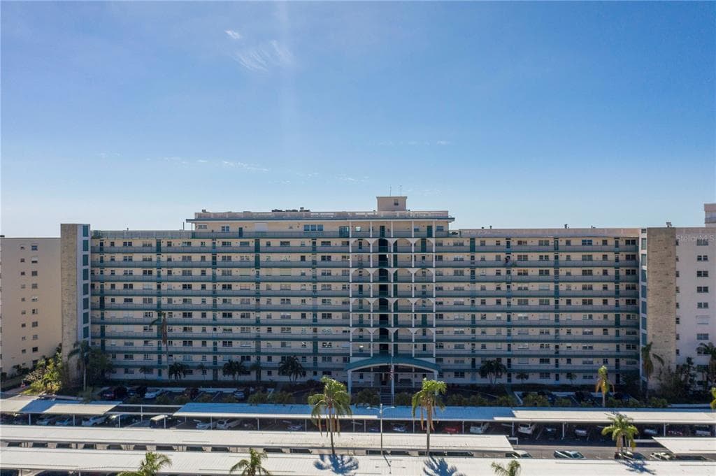 6020 SHORE BOULEVARD S UNIT 311 GULFPORT, FL 33707