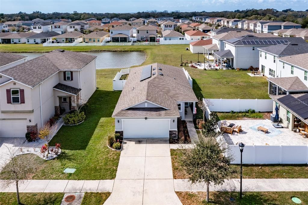 11211 GOLD COMPASS STREET GIBSONTON, FL 33534