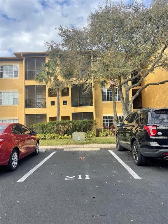 4309 BAYSIDE VILLAGE DRIVE UNIT 302 TAMPA, FL 33615
