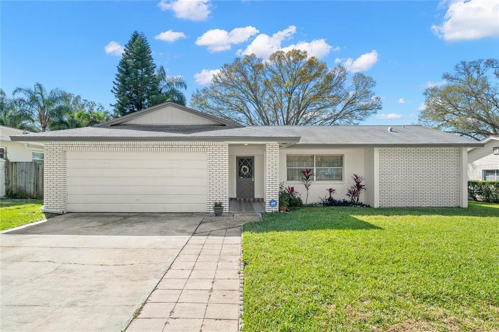 1957 SOURWOOD BOULEVARD DUNEDIN, FL 34698