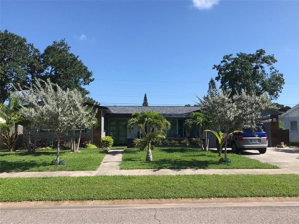 5908 33RD AVENUE N ST PETERSBURG, FL 33710