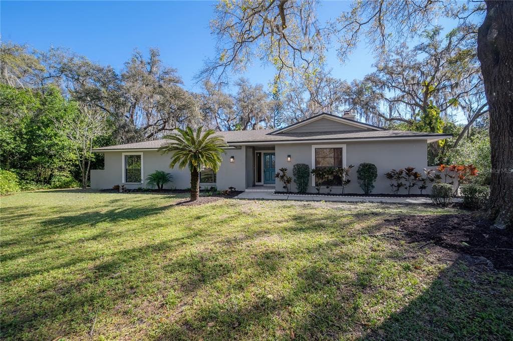 1127 W RIVER DRIVE TEMPLE TERRACE, FL 33617