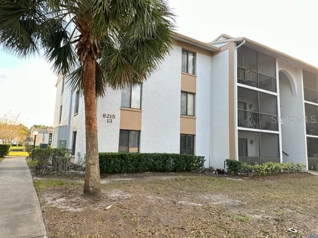 8215 SUN SPRING CIRCLE UNIT 11 ORLANDO, FL 32825