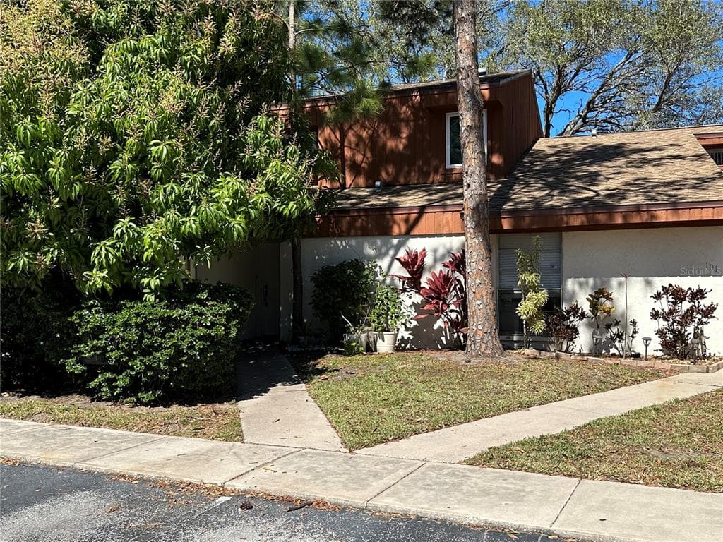 2068 SUNSET POINT ROAD UNIT 102 CLEARWATER, FL 33765