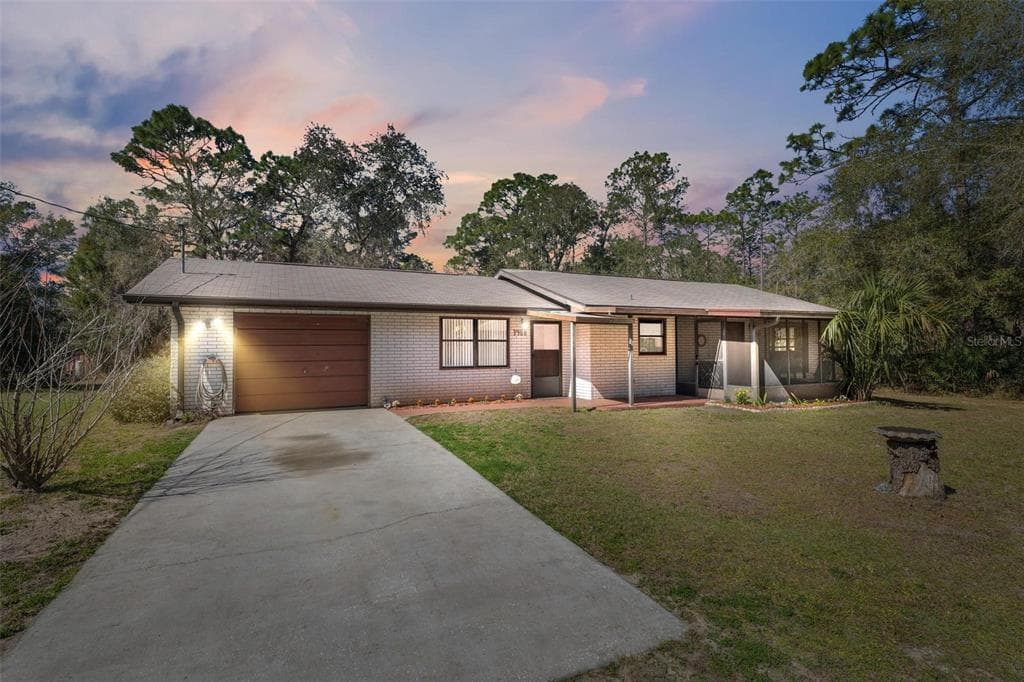 3988 N BAY AVENUE CRYSTAL RIVER, FL 34428