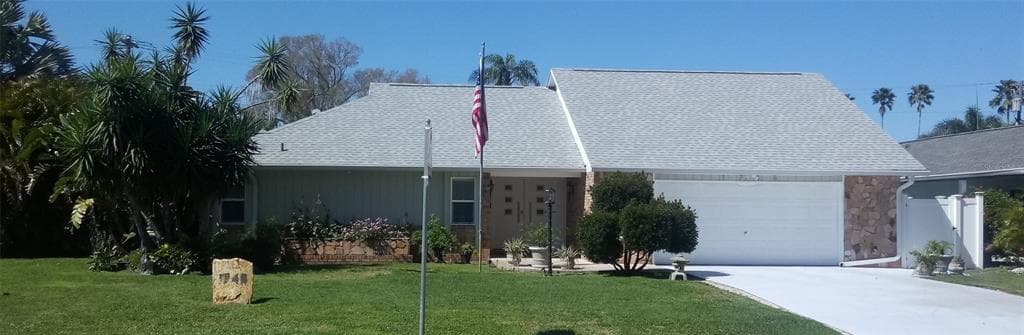 1746 GOLF VIEW DR BELLEAIR, FL 33756