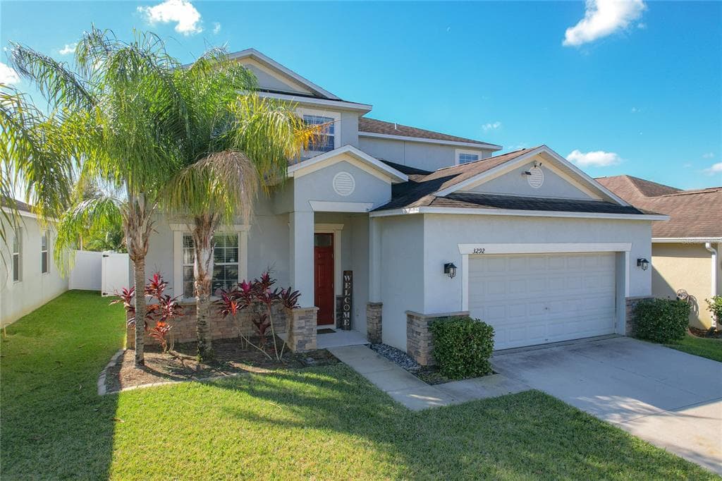 3292 BERWICK LANE LAKELAND, FL 33810