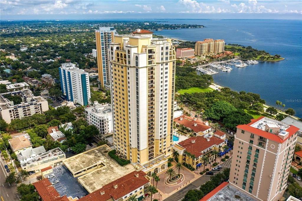 300 BEACH DRIVE NE UNIT 2801 ST PETERSBURG, FL 33701