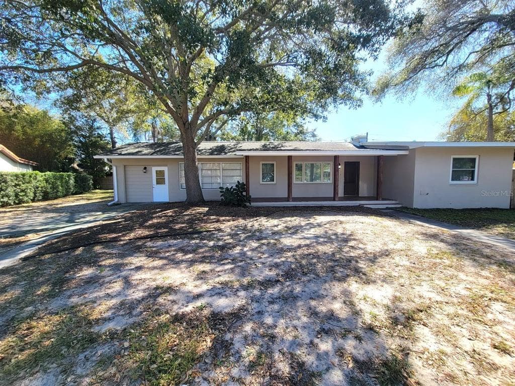 235 LIME CIRCLE S DUNEDIN, FL 34698