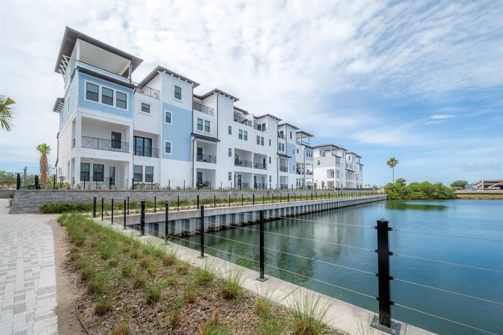 5351 BRIDGE STREET UNIT 99 TAMPA, FL 33611