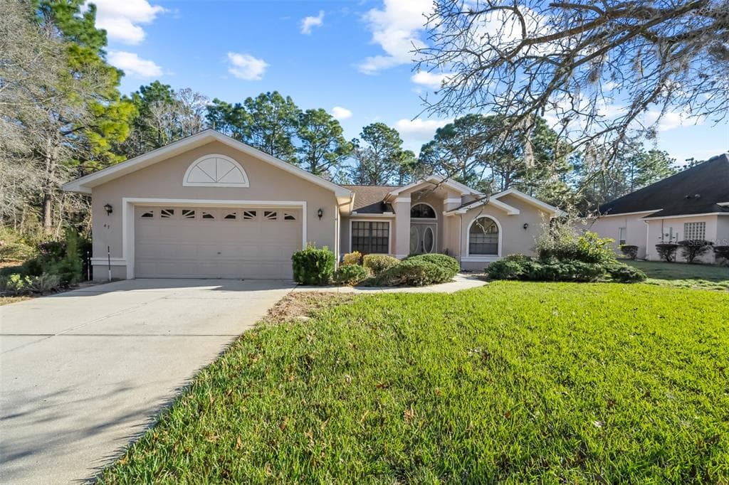 47 OAK VILLAGE BOULEVARD S HOMOSASSA, FL 34446