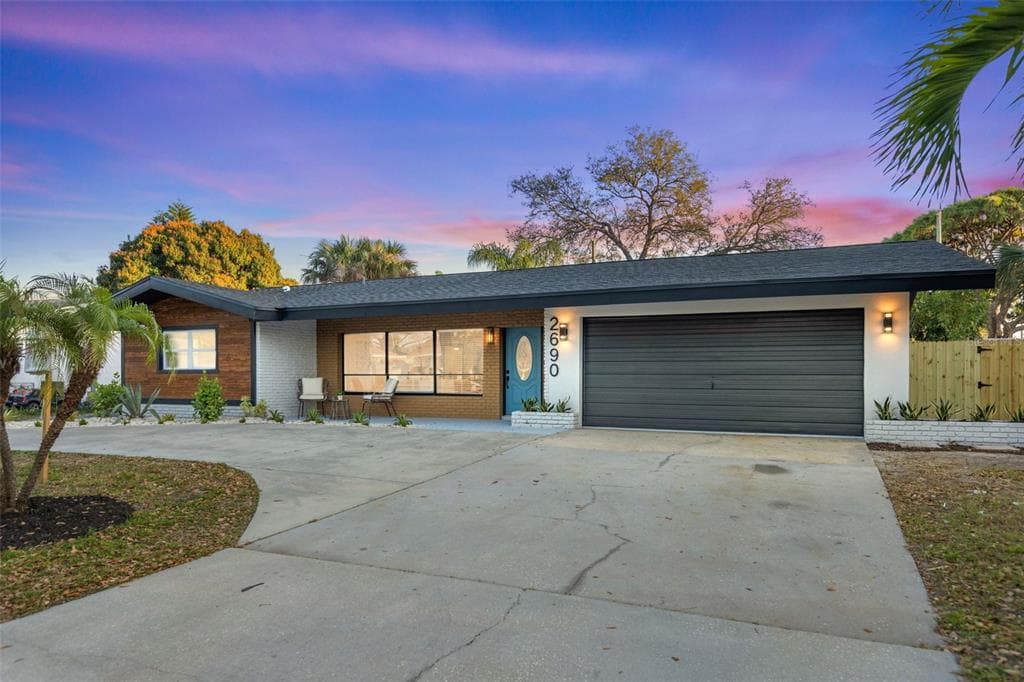 2690 65TH AVENUE S ST PETERSBURG, FL 33712