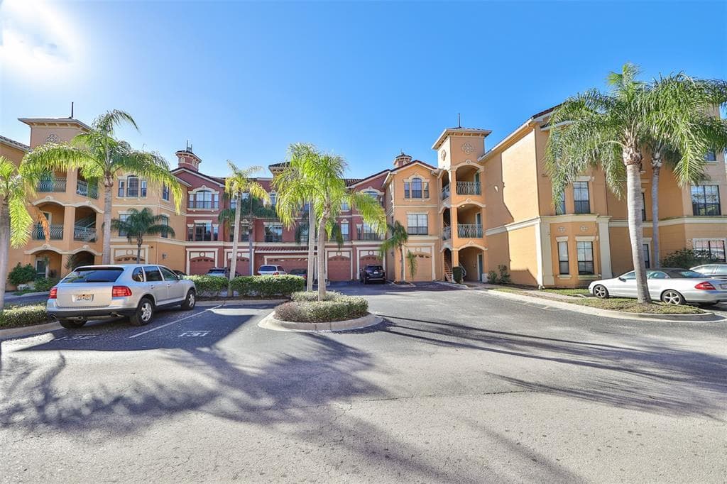 2717 VIA CIPRIANI UNIT 622B CLEARWATER, FL 33764