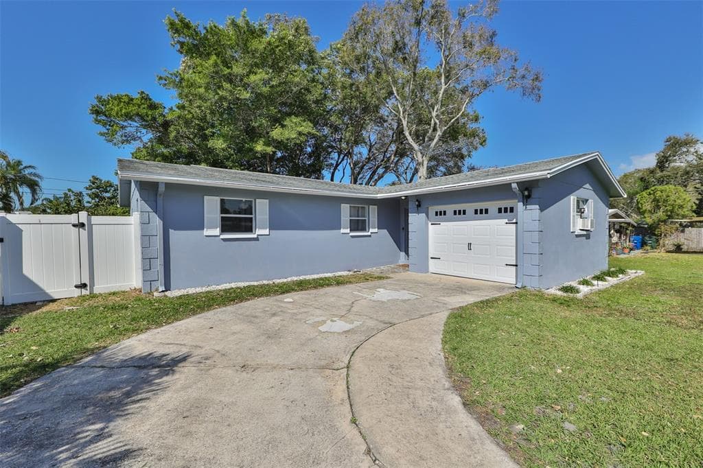 2088 NELLIE STREET LARGO, FL 33774