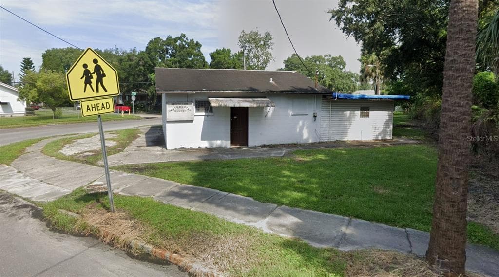 2602 CORRINE STREET TAMPA, FL 33605