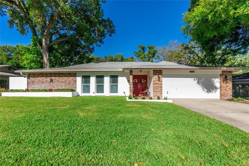 545 SANDY HOOK ROAD PALM HARBOR, FL 34683