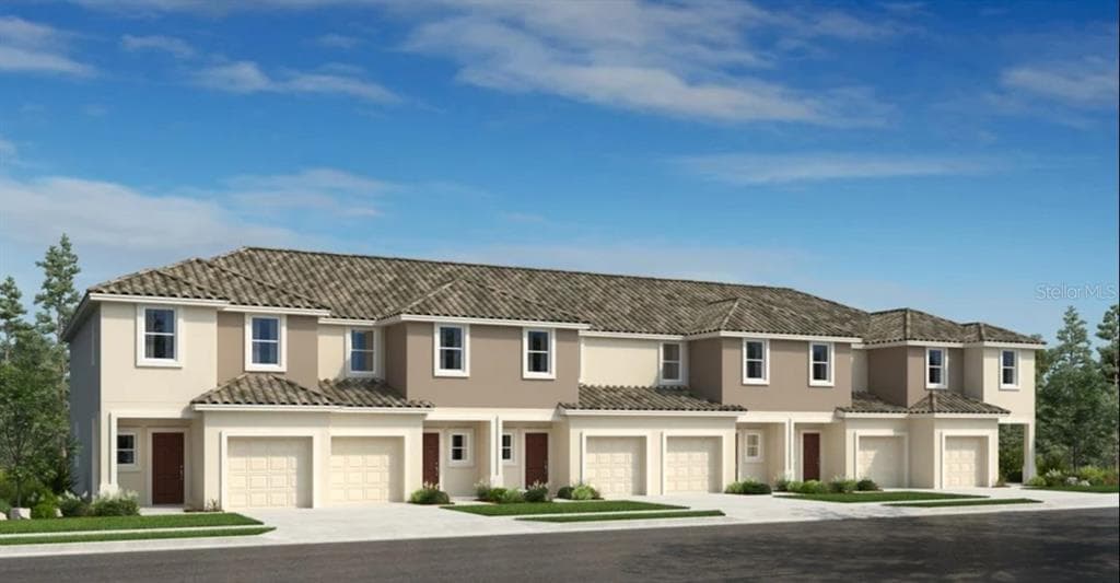 1280 LAGO VISTA COURT KISSIMMEE, FL 34746