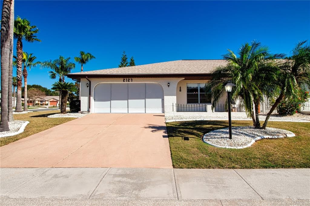2127 MEADOWLARK LANE SUN CITY CENTER, FL 33573