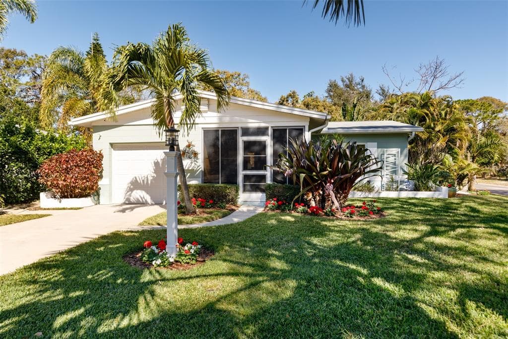 701 63RD AVENUE S ST PETERSBURG, FL 33705