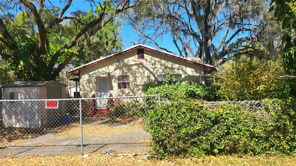 1306 E ALABAMA STREET PLANT CITY, FL 33563
