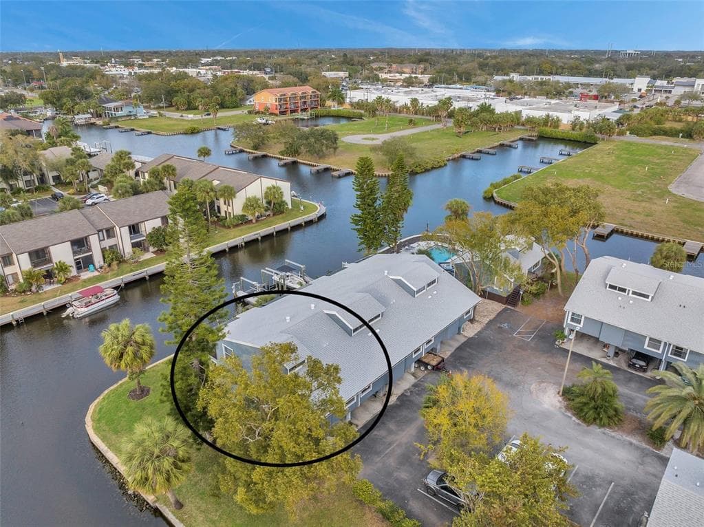 200 MERES BOULEVARD UNIT 13 TARPON SPRINGS, FL 34689
