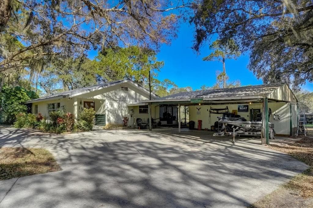 10930 CAMP MACK ROAD LAKE WALES, FL 33898