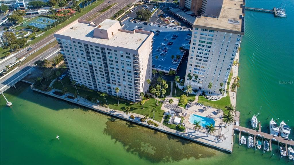 5220 BRITTANY DRIVE S UNIT 807 ST PETERSBURG, FL 33715