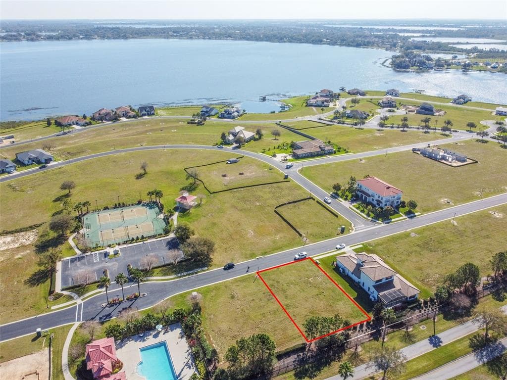 179 BLAZING STAR AVENUE LAKE ALFRED, FL 33850