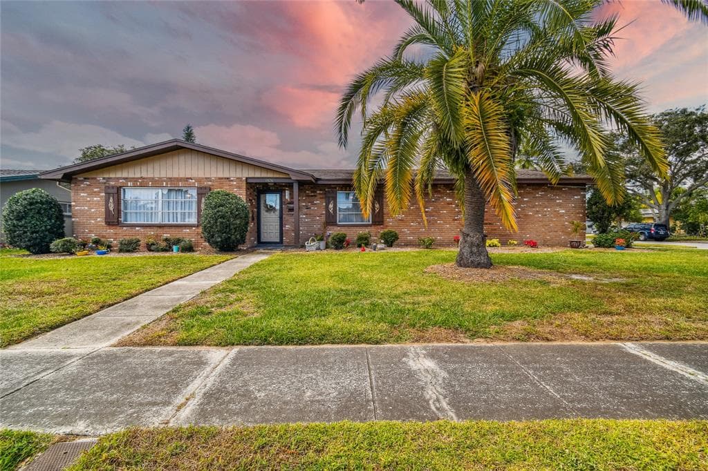 1876 ELMHURST DRIVE CLEARWATER, FL 33765