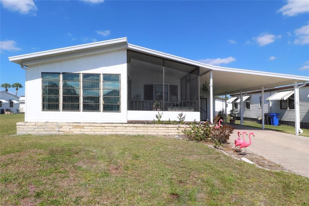 139 S SAINT THOMAS CIRCLE APOLLO BEACH, FL 33572