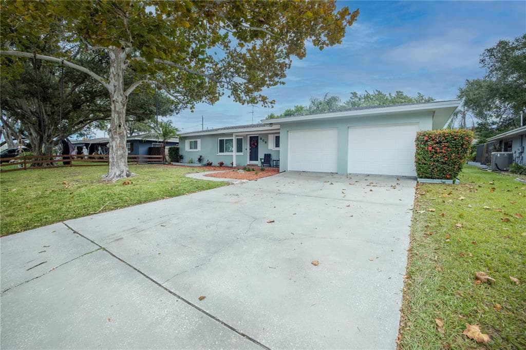 809 SEVARD AVENUE CLEARWATER, FL 33764