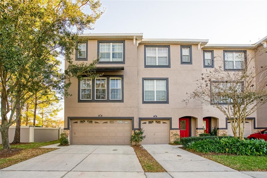 2402 MIDDLETON GROVE DRIVE BRANDON, FL 33511