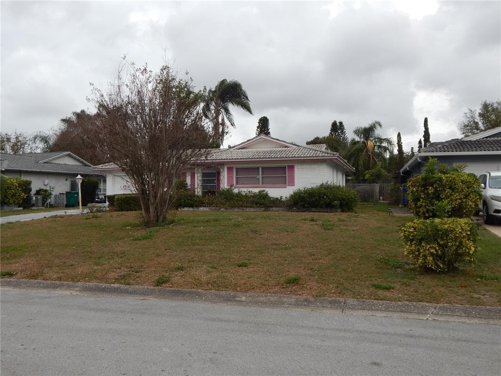 2190 BRAMBLEWOOD DRIVE N