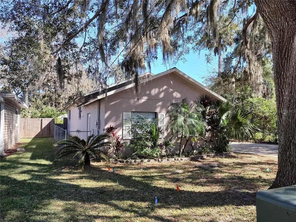 7422 CHAPEL AVENUE NEW PORT RICHEY, FL 34652