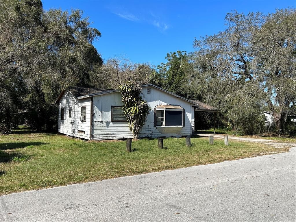 6002 N 49TH STREET TAMPA, FL 33610