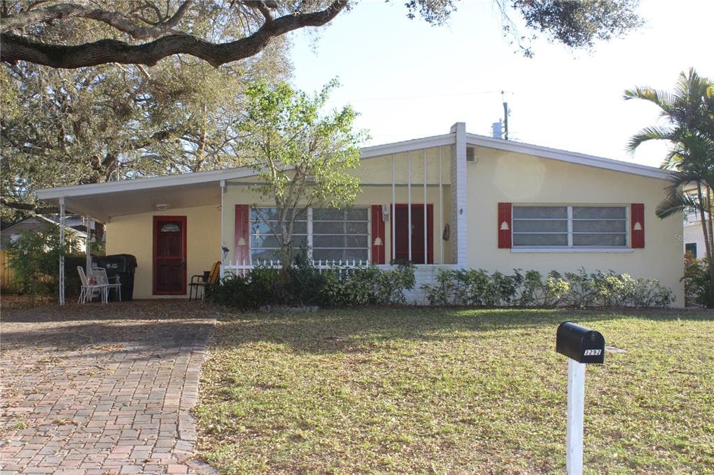 3292 19TH PLACE SW LARGO, FL 33774