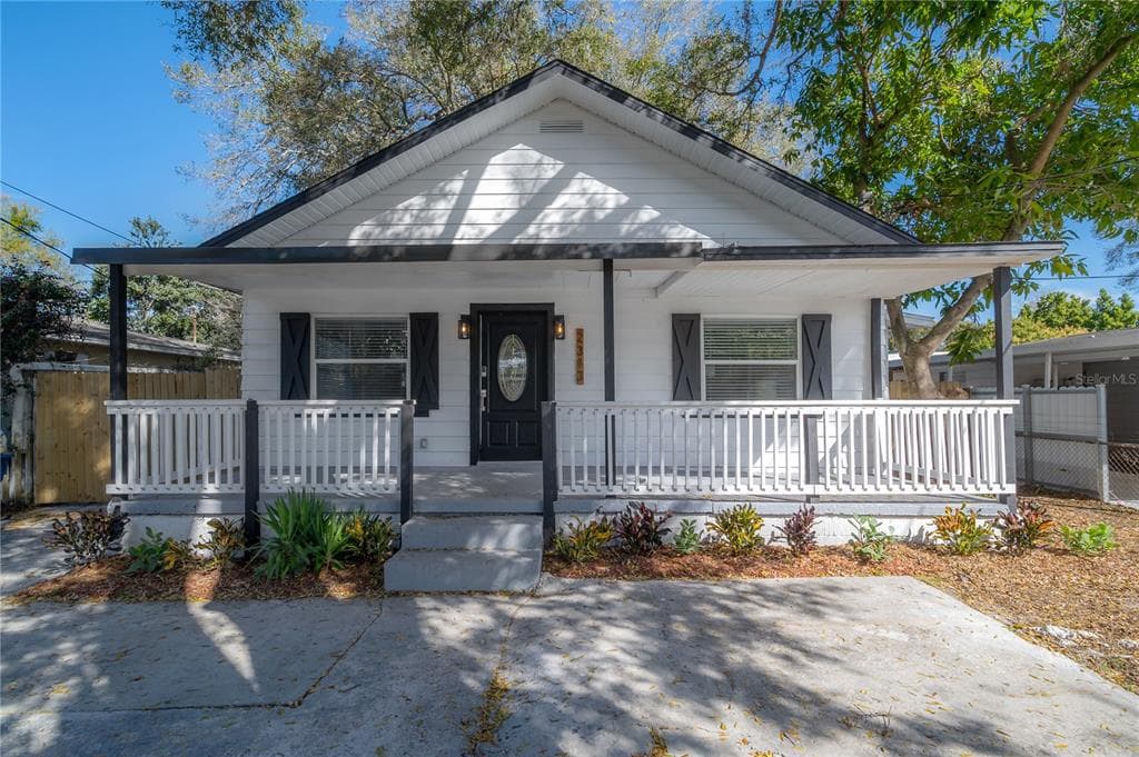 2313 W SAINT ISABEL STREET TAMPA, FL 33607