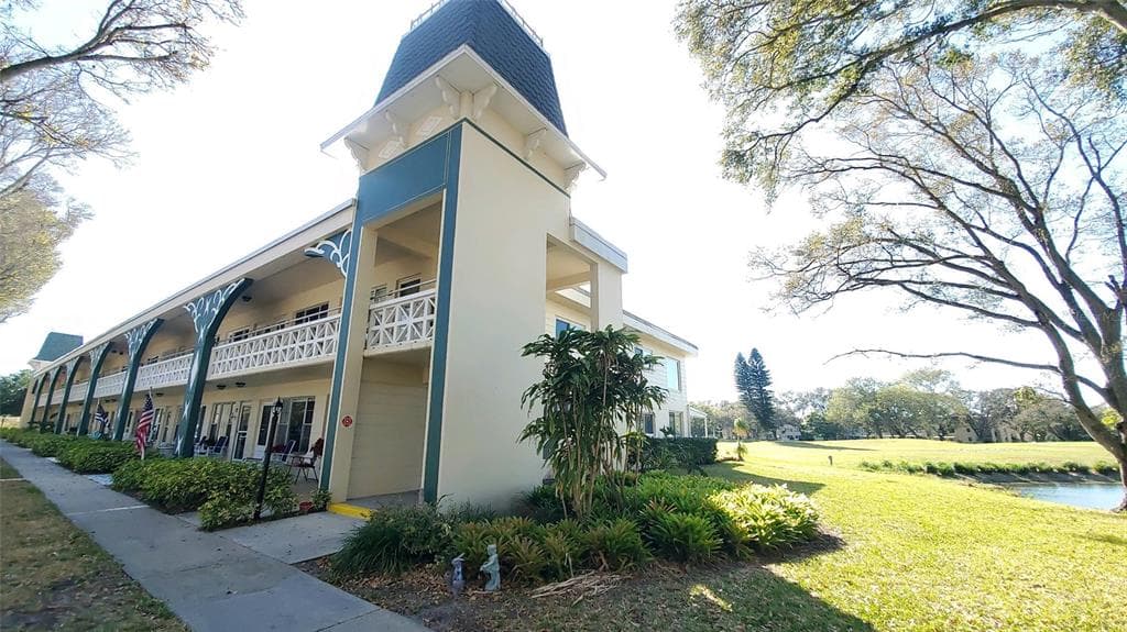 2400 FRANCISCAN DRIVE UNIT 40 CLEARWATER, FL 33763