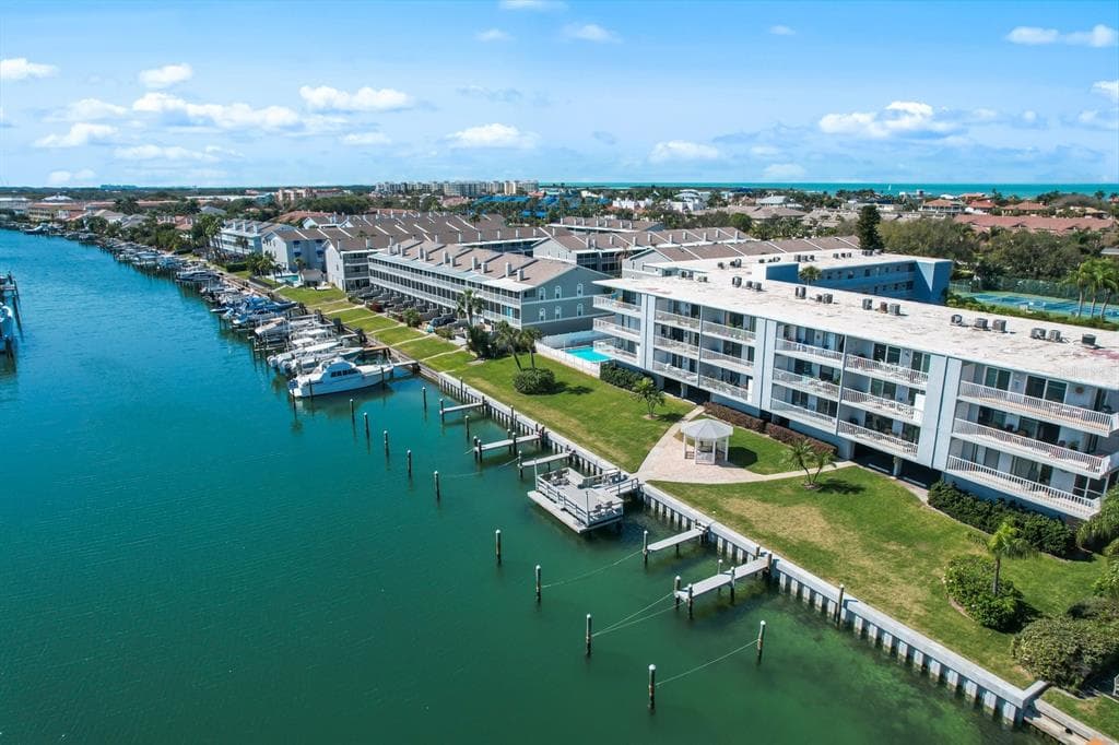 719 PINELLAS BAYWAY S UNIT 110 TIERRA VERDE, FL 33715