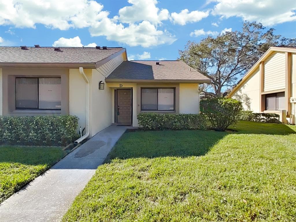 2498 OAKLEAF LANE UNIT 23D CLEARWATER, FL 33763