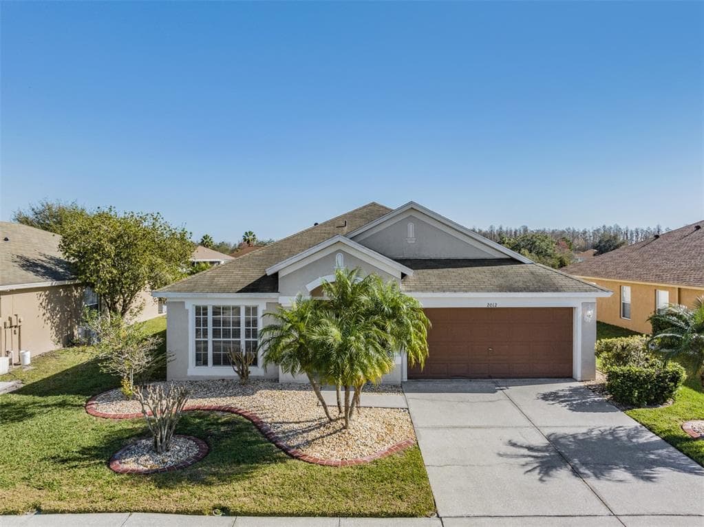 2012 FOLKSTONE PLACE WESLEY CHAPEL, FL 33543