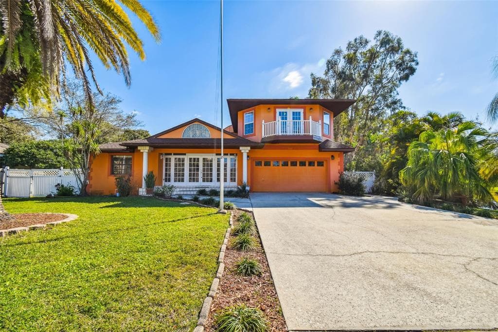 2217 LAWTON DRIVE